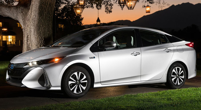 Autos que gastan menos combustible: Toyota Prius Prime