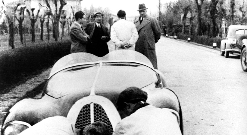 Homenaje Enzo Ferrari a 120 años del nacimiento de la leyenda
