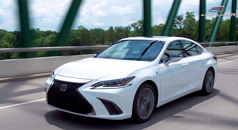 Video Lexus ES 2019, primer vistazo en la carretera en Nashville