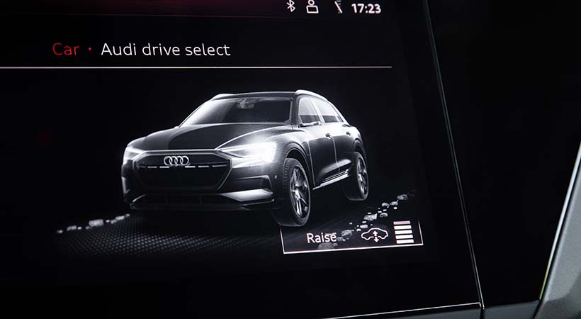 Test Drive Audi e-tron prototype