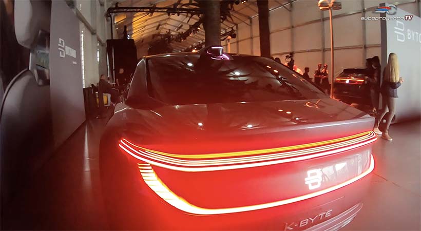 Byton Electric Cars debut en el Auto Show Los Angeles