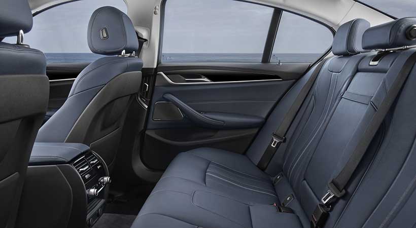 BMW 530e iPerformance xDrive 2018, lujo interior y mucho más
