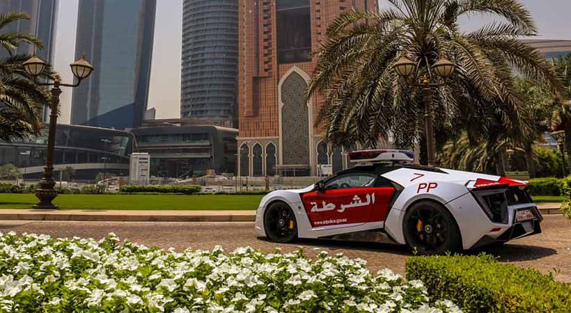Lykan Hypersport se convierte en patrulla de la policía de Abu Dhabi